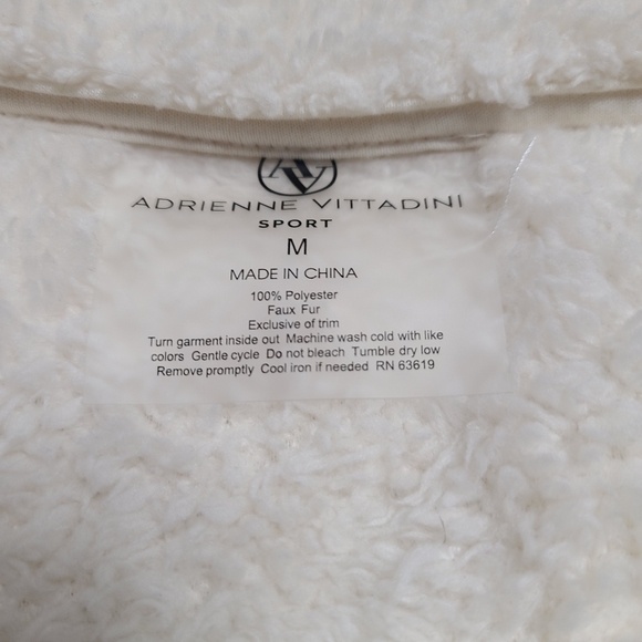 Adrienne Vittadini cozy warm pullover fleece. Medium. R - Picture 7 of 7